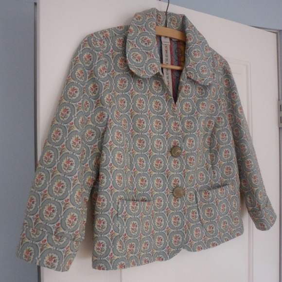 Short, unlined jacket by Caslon. - Picture 2 of 6